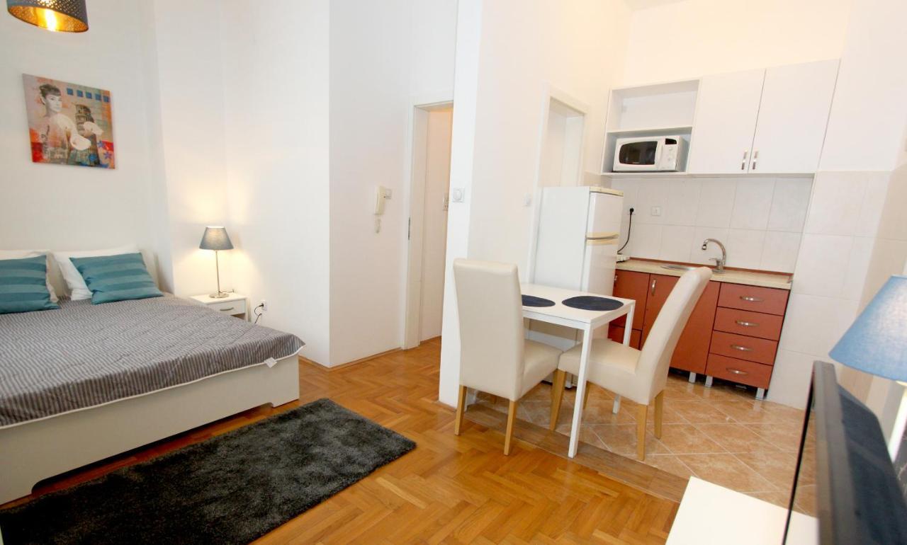 Apartment Bg Arena Belgrade Luaran gambar